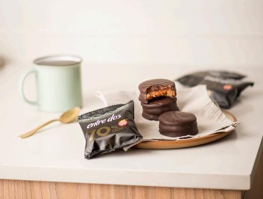 Entre Dos 70% Dark Chocolate Gluten-Free Alfajores 45g | Box of 18