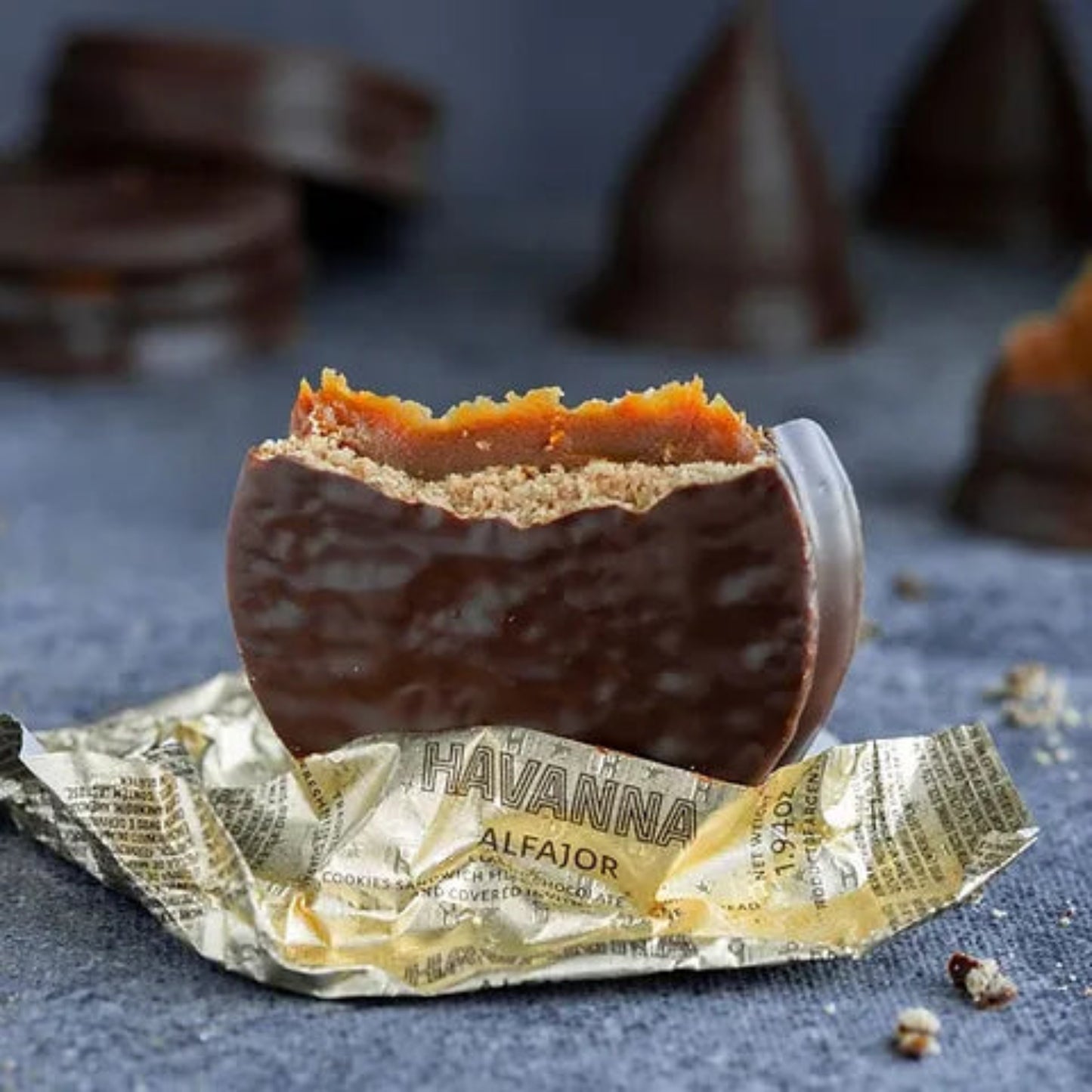 Havanna Chocolate Alfajores with Dulce de Leche | 6 Pack Argentine Cookies | 330 g / 11.6 oz