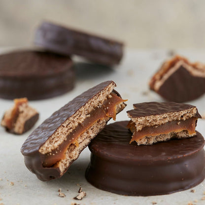 Havanna Chocolate Alfajores with Dulce de Leche | 6 Pack Argentine Cookies | 330 g / 11.6 oz