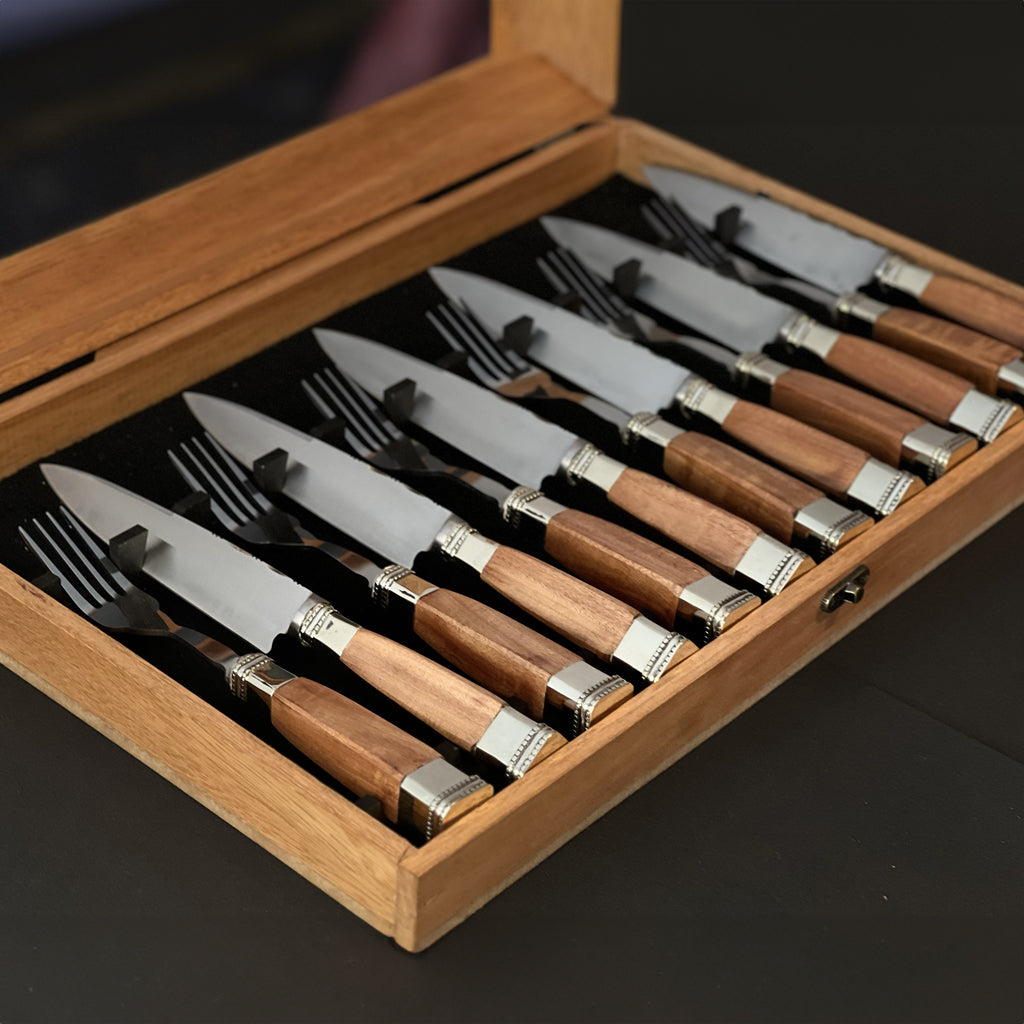 Exclusive Square Wood Cutlery Set with Double Alpaca - Handcrafted Argentine Artistry