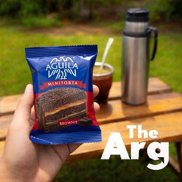 Águila Alfajor Brownie Minicake with Dulce de Leche 71.5 g / 2.52 oz