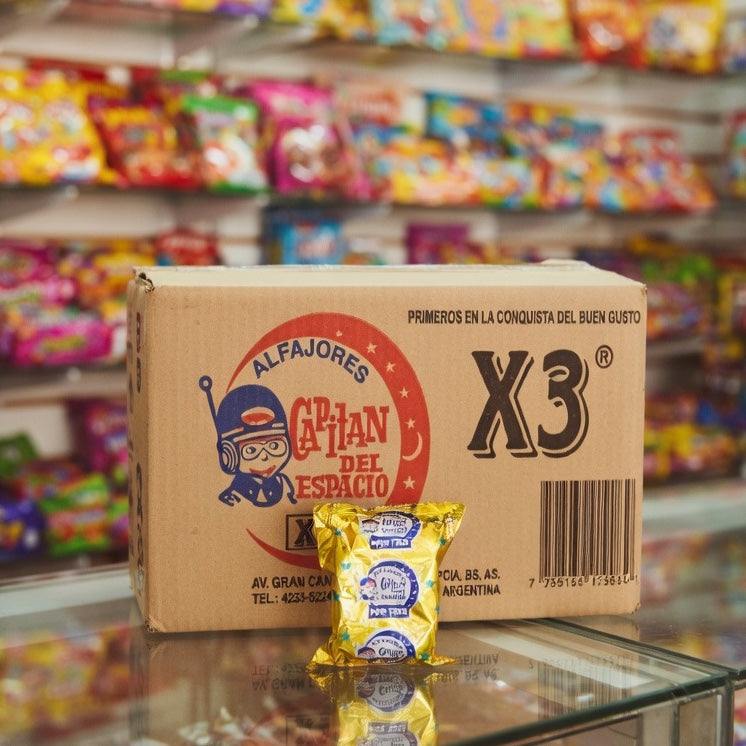 Capitán del Espacio Triple Alfajor Box (24 Units) – Chocolate & Dulce de Leche 80g Each