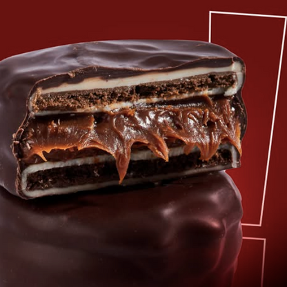 GULA King Alfajor Black & White – 24 Pack Premium Chocolate Layers with Dulce de Leche (72g Each)
