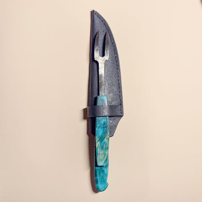 Ciervo Damascus Steel BBQ Carving Set – Blue Plátano Wood Handles (Knife & Fork)