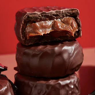 GULA Dark Chocolate Alfajores with Dulce de Leche | 24 Pack (72g Each) Authentic Argentine Cookies