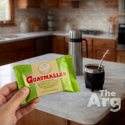 Guaymallén White Alfajor with Quince Jelly Filling 38 g / 1.34 oz