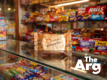 Jorgito Chocolate Alfajor with Dulce de Leche 55g – Classic Argentine Cookie