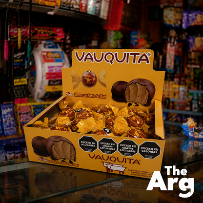 Vauquita Bombon with Peanut Cream Filling and Wafer 450g / 0.99lb
