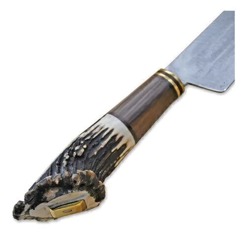 knife-with-deer-handle