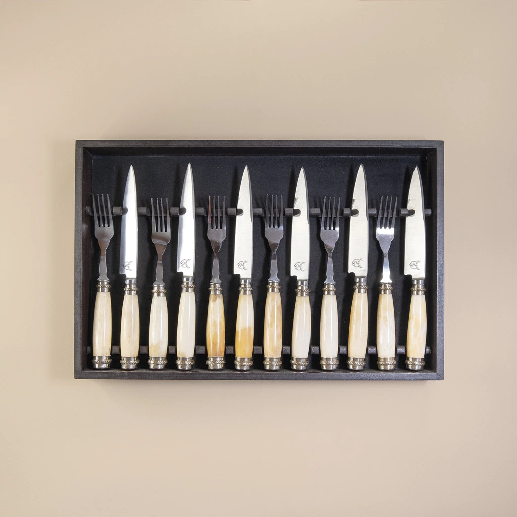 Smooth Bone Handle with Double Alpaca of 12 pieces for 6 guests