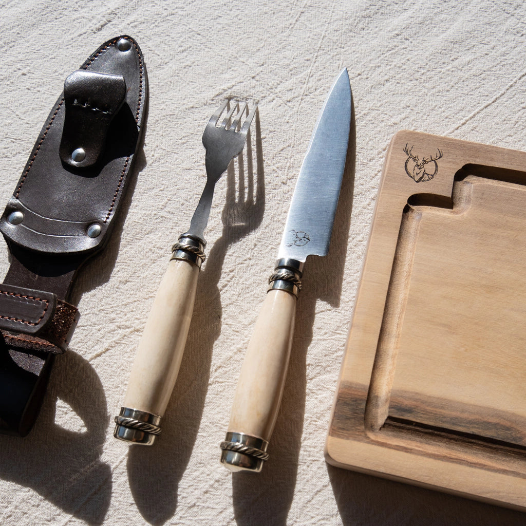 Picnic Set with Smooth Horse Bone Handle