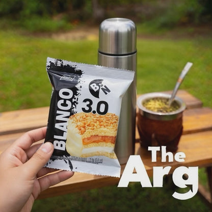 Bagley Triple Alfajor Blanco y Negro White Chocolate with Dulce de Leche &amp; Vanilla | 73.5 g / 2.6 oz