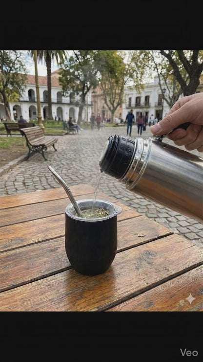 Mate With Spill-proof Lid + Straw - Mate con Sistema Antivuelco + Bombilla